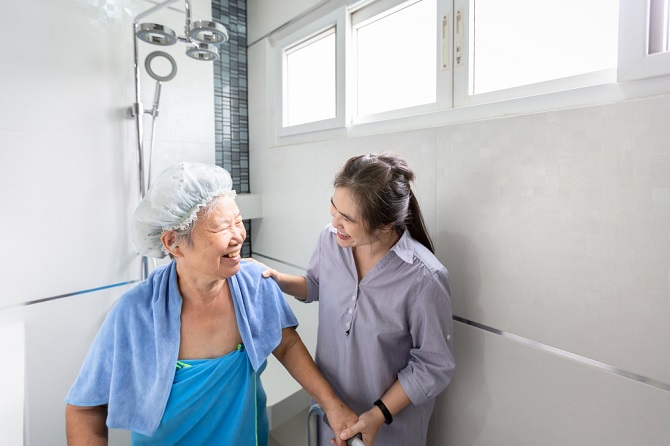 ways-to-increase-senior-safety-in-the-bathroom